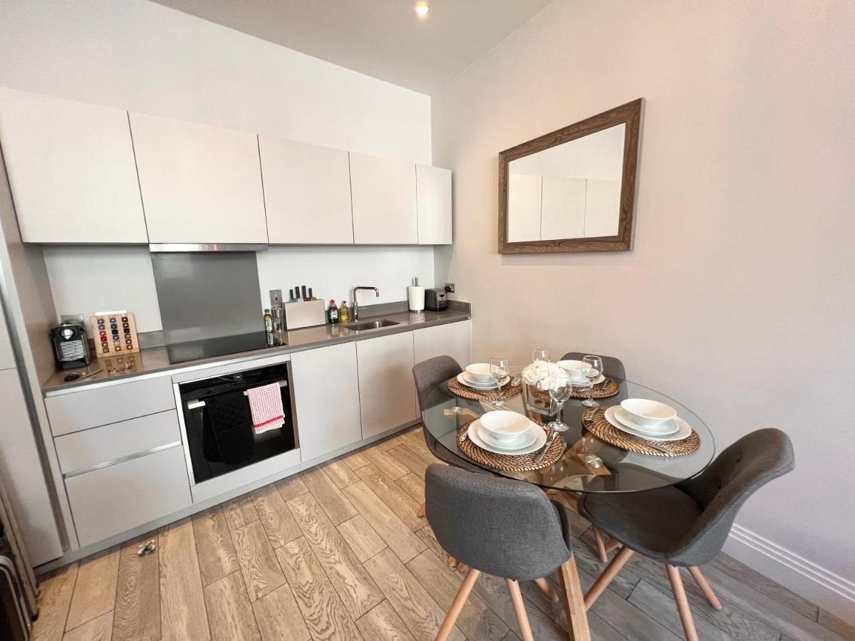 Urban Living'S - Windsor Castle Luxury Apartments Esterno foto